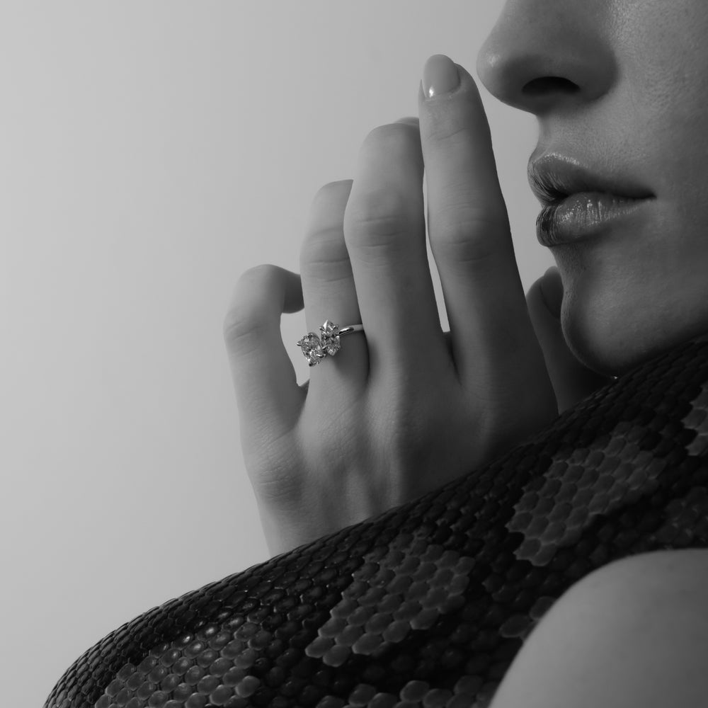 The Athaliah Ring - Oval and Marquise Curved Toi et Moi