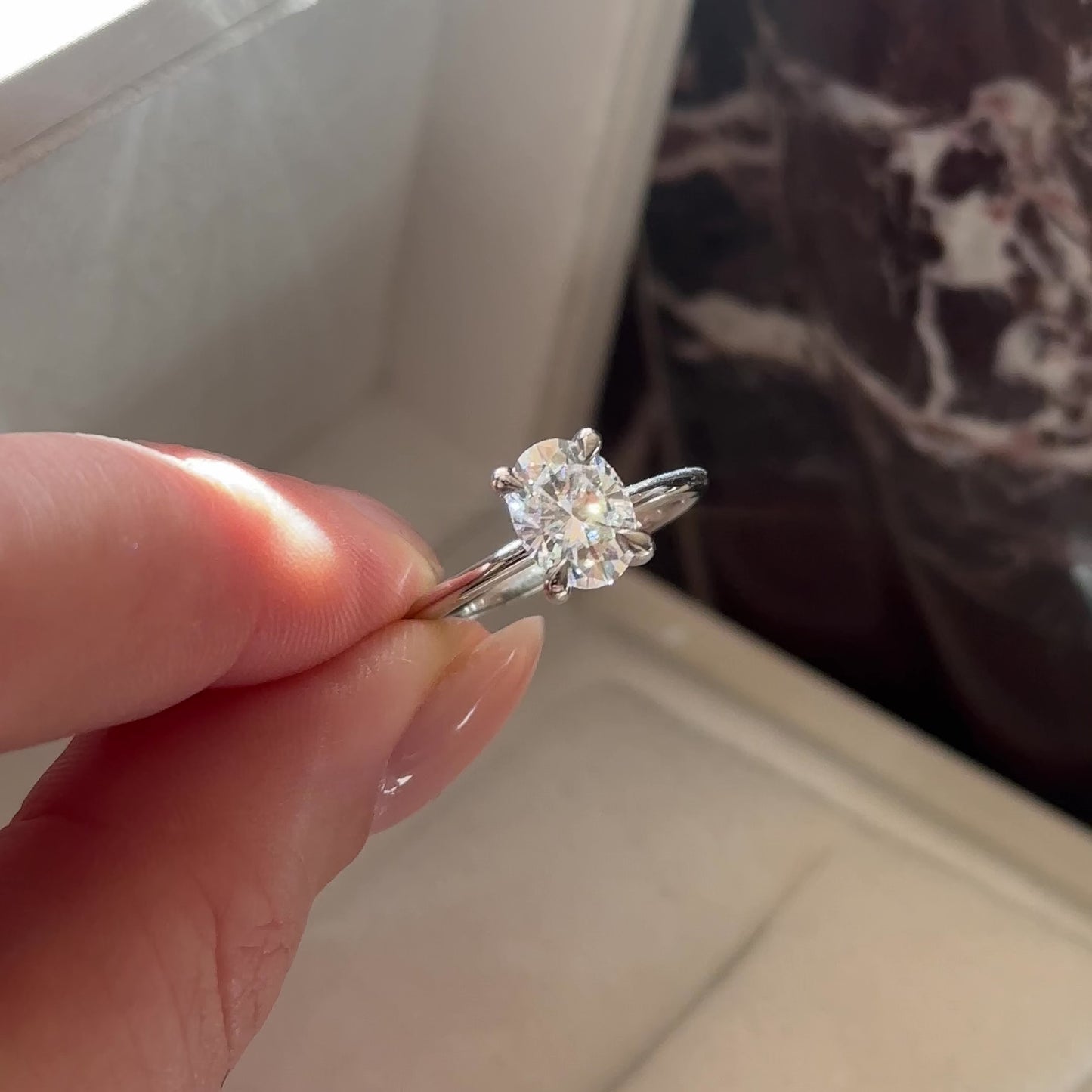 The Luise Ring - 1.5ct Moissanite Oval Solitaire