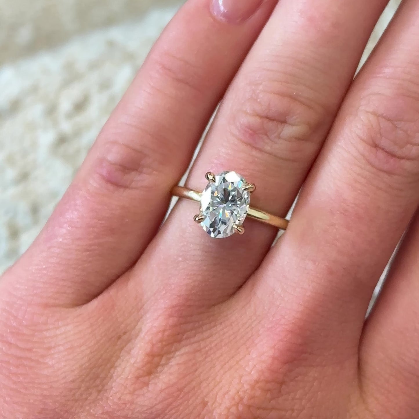 The Luise Ring - 2.5ct Moissanite Oval Solitaire