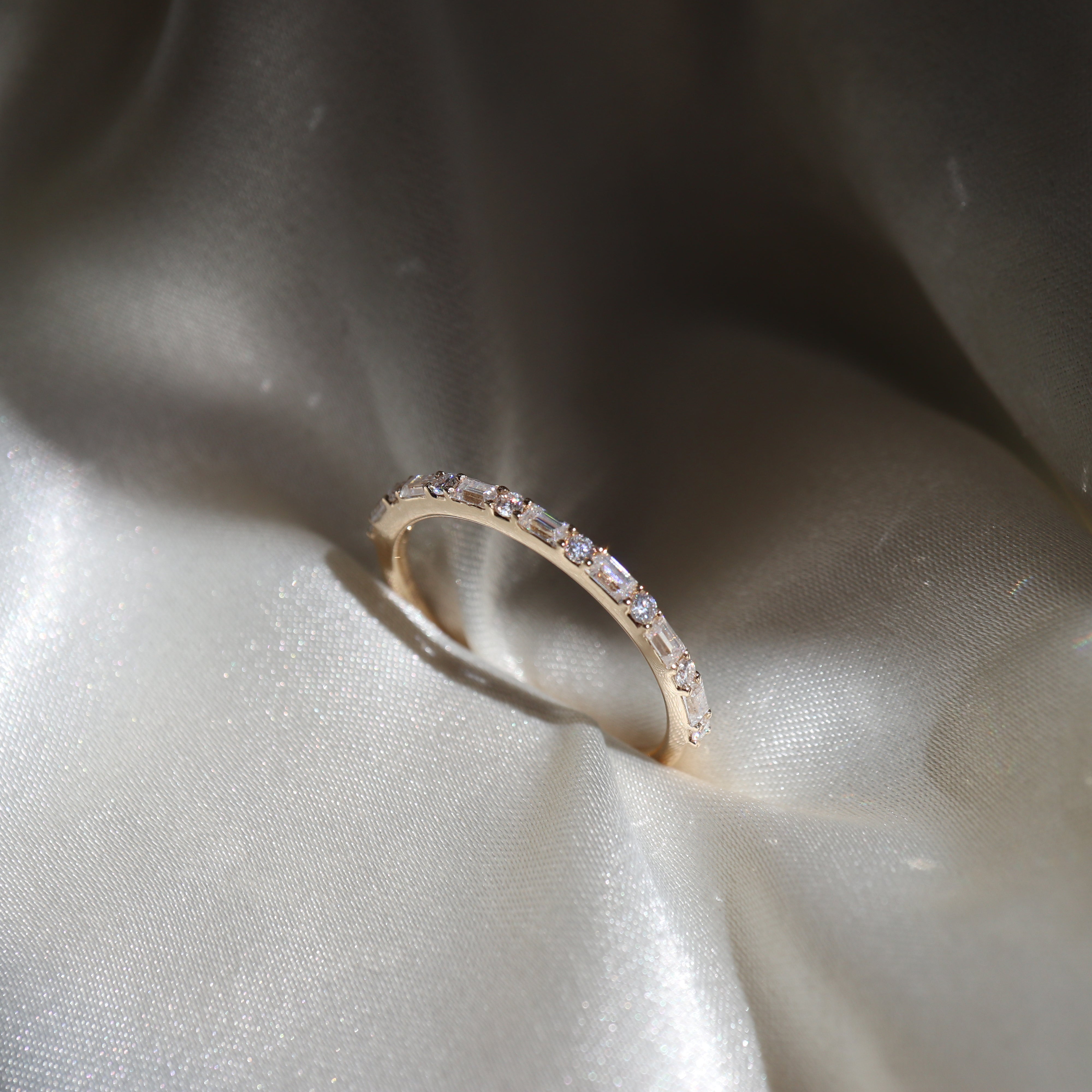 The Greta Ring - Alternating Baguette and Round Wedding Band