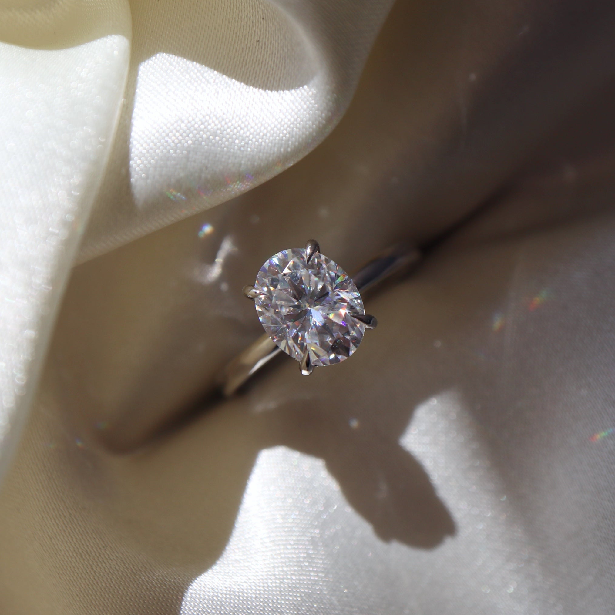 The Luise Ring™ - 9x7mm (2.1ct)
