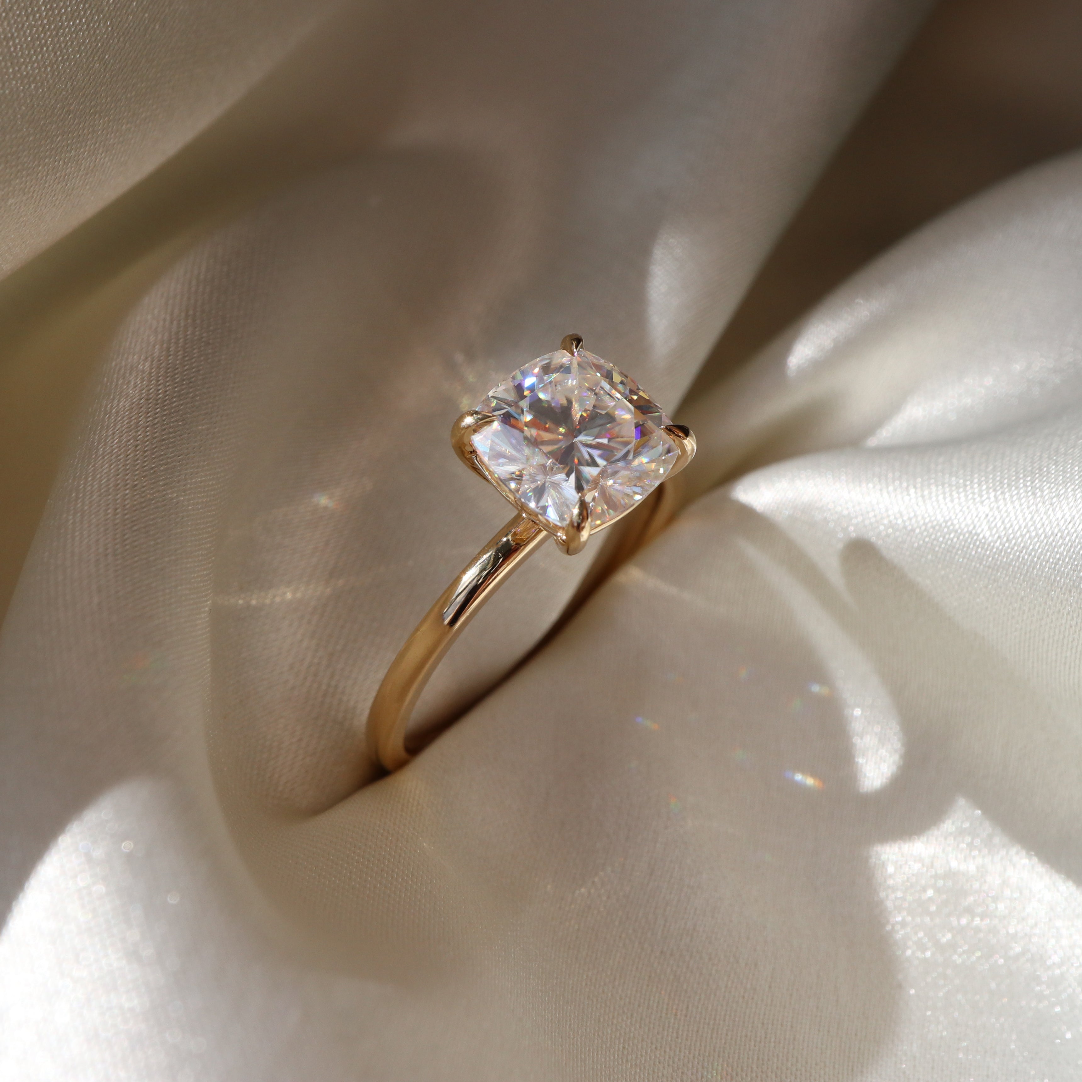 The Paloma Ring - Cushion Solitaire