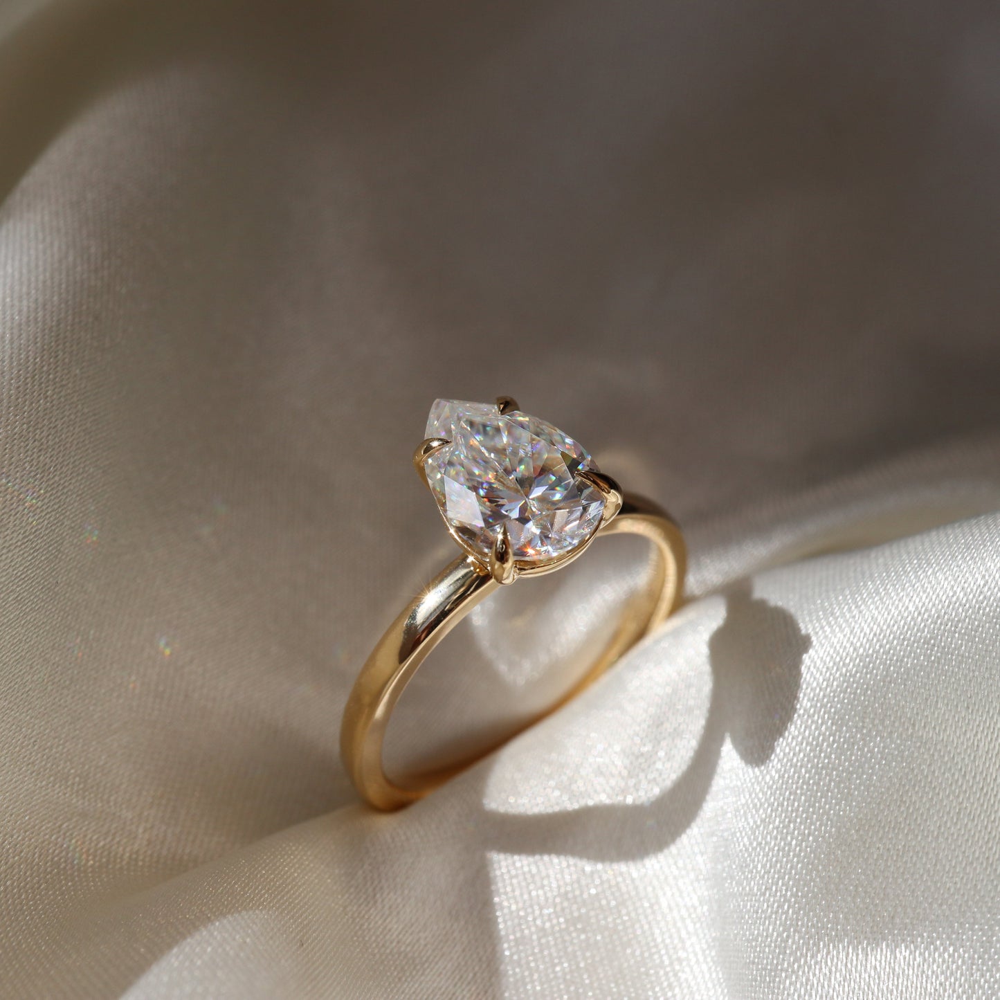 The Sophia Ring - Pear Solitaire