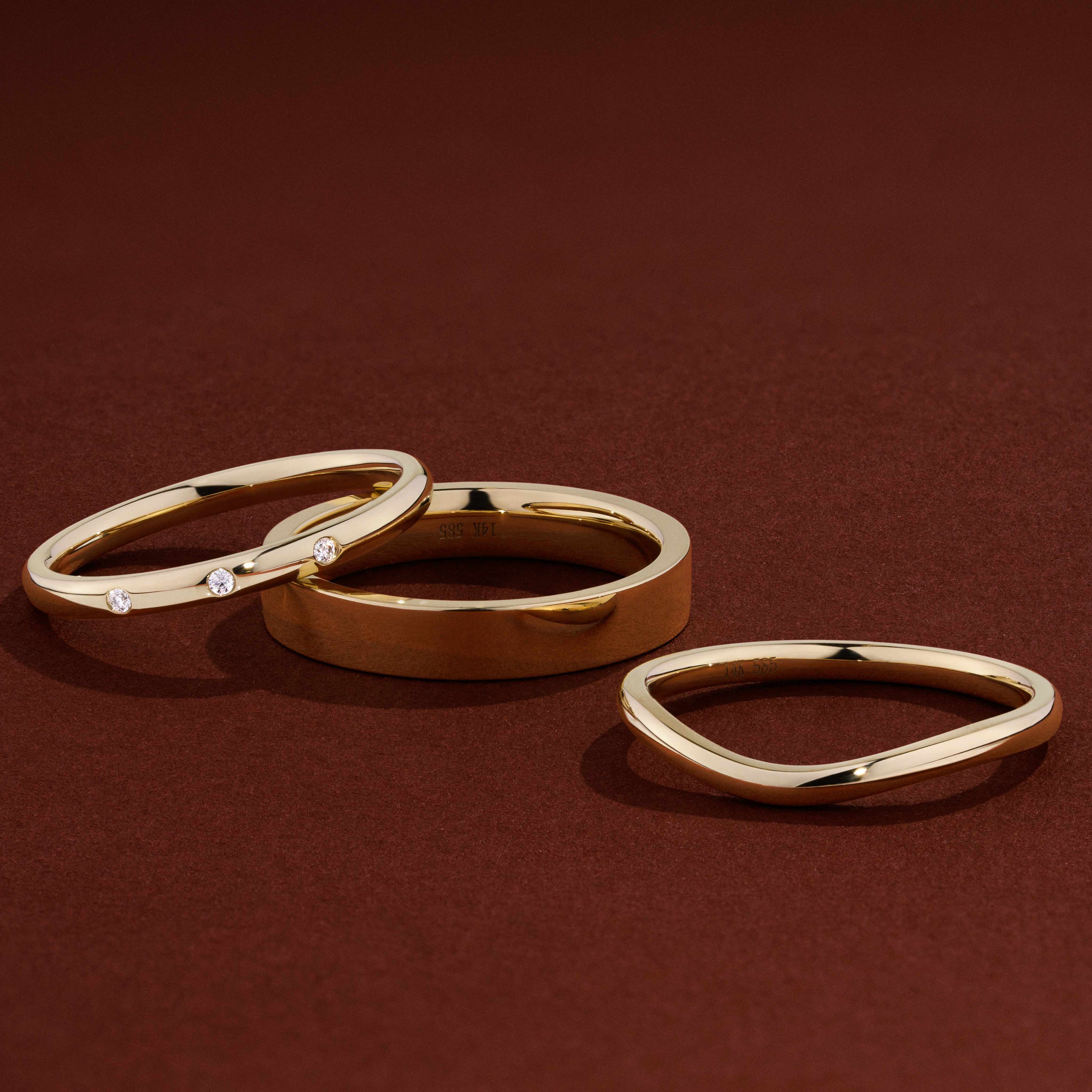 The Classic Curved Ring Plain Wedding Band